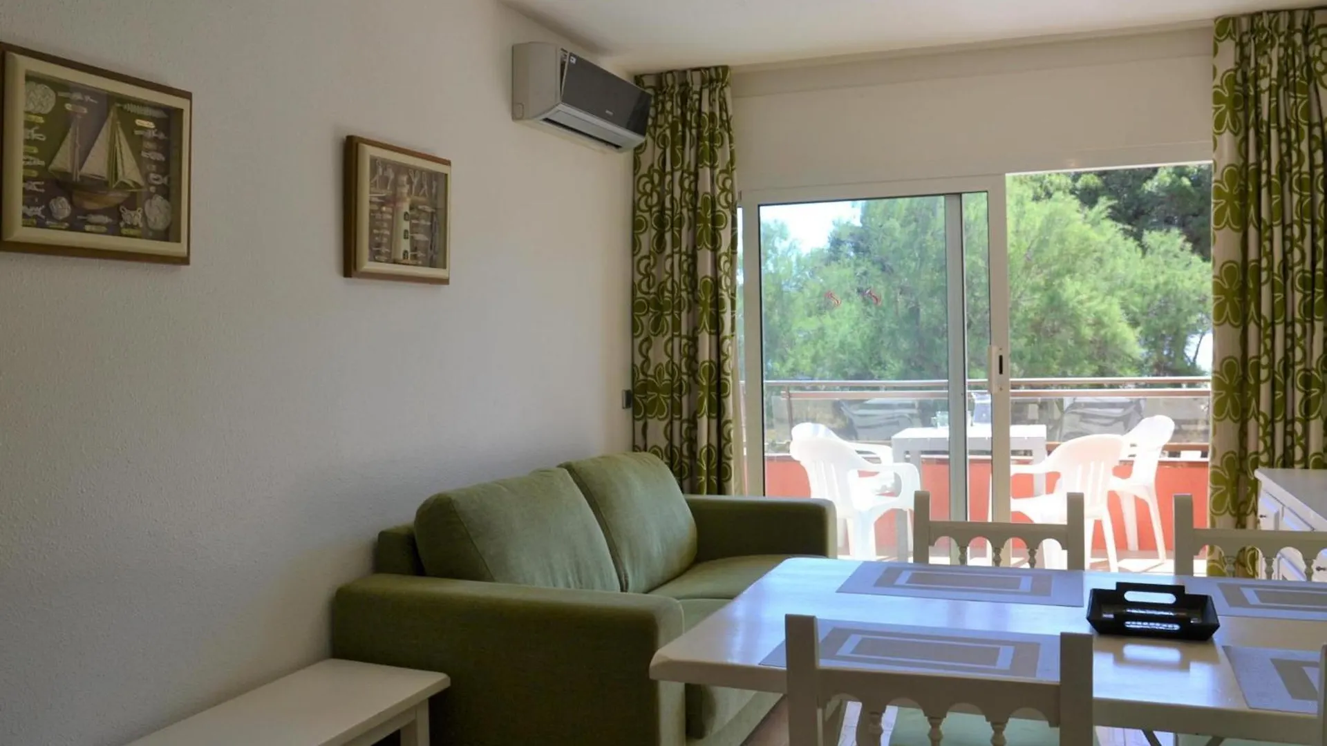 Apartamento En Primera Linea De Playa Con Piscina Y Terraza - L'Estartit - Es-323-26 0*,