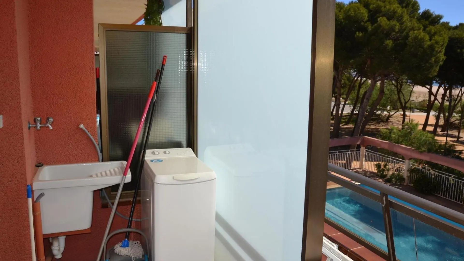 Apartamento En Primera Linea De Playa Con Piscina Y Terraza - L'Estartit - Es-323-26 Apartment