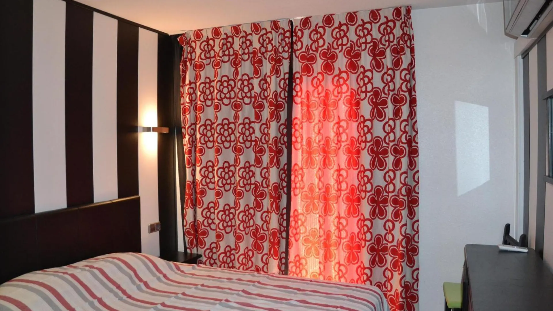 Apartment Apartamento En Primera Linea De Playa Con Piscina Y Terraza - L'Estartit - Es-323-26